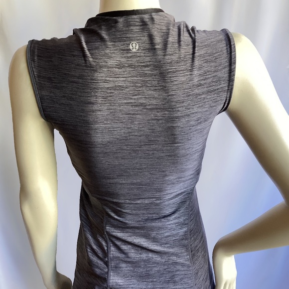 lululemon Grey/Black Cap Sleeve Top with Satin Trim Detail - Picture 3 of 5